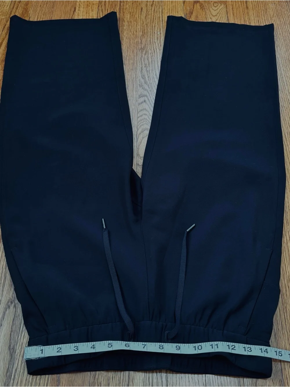 Lululemon on the fly 7/8 wide leg pull on cropped black slouchy activewear pants